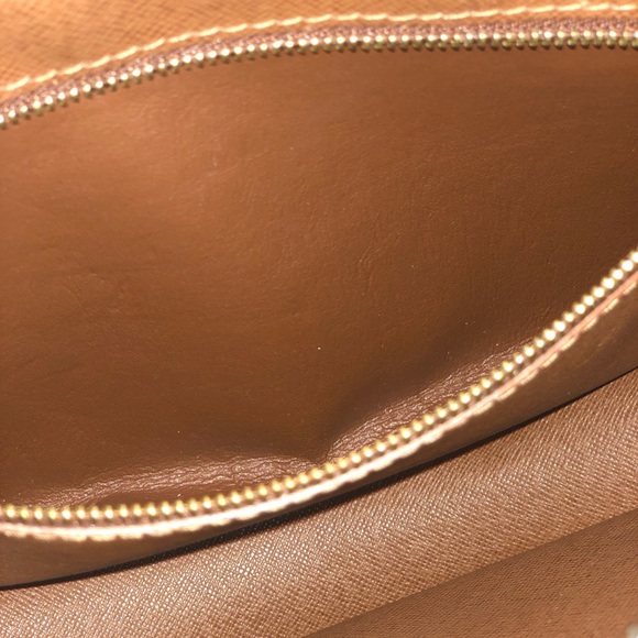 āSOLDā - Picture 6 of 11